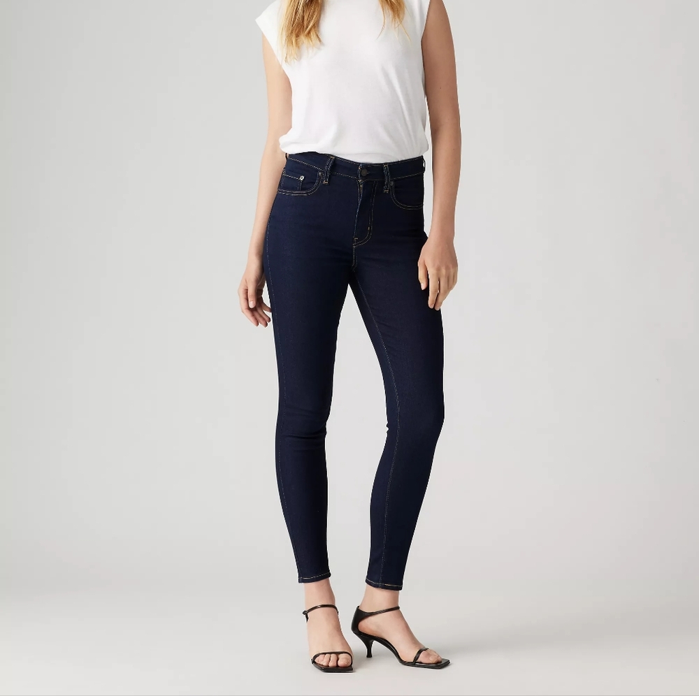 Levi 721 High Rise Skinny Size 31 EUC